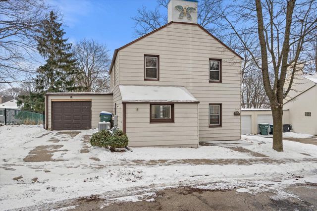 5596 Arrowwood STREET, Greendale, WI 53129