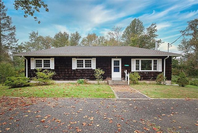 597 Bethmour Rd, Bethany, CT 06524