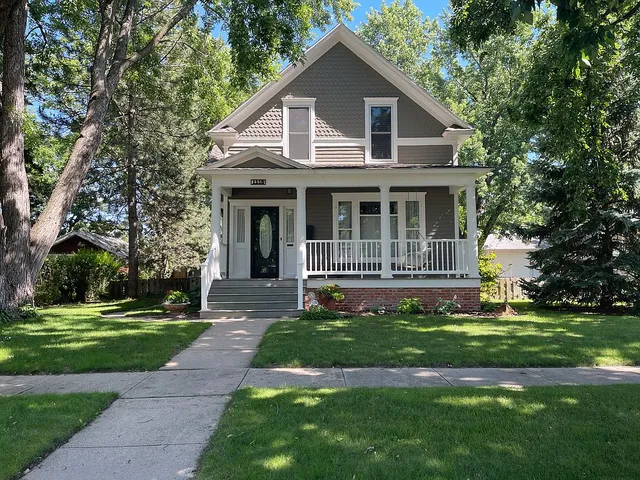 1115 W  Charles St, Grand Island, NE 68801