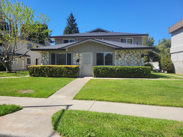 395 N  3rd St #1, Campbell, CA 95008