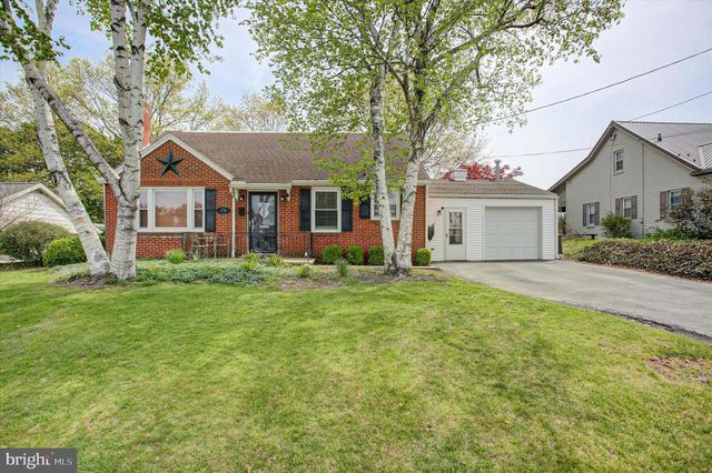 374 Glen St, Chambersburg, PA 17201