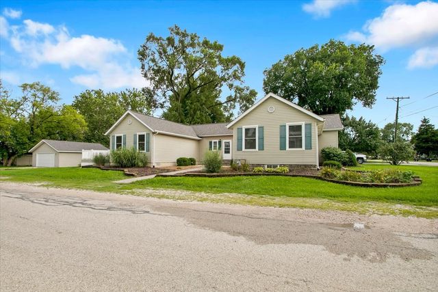295 N  1st Ave, Coal City, IL 60416