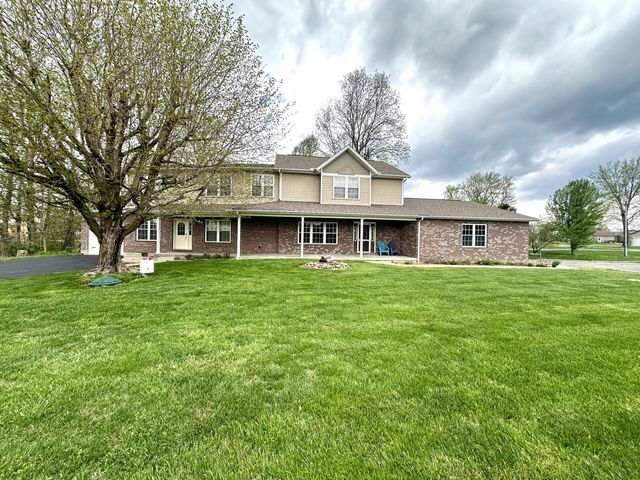 361 SW Santee Dr, Greensburg, IN 47240