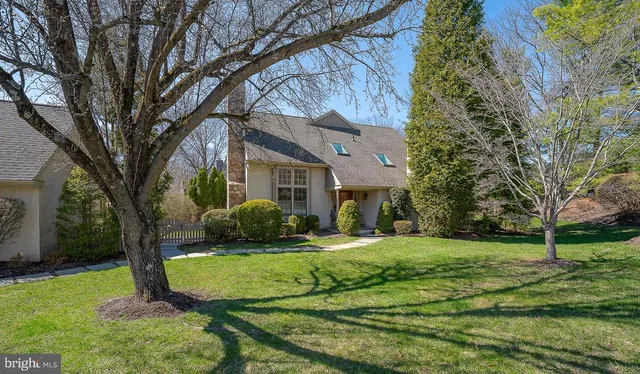 477 Chandlee Dr, Berwyn, PA 19312