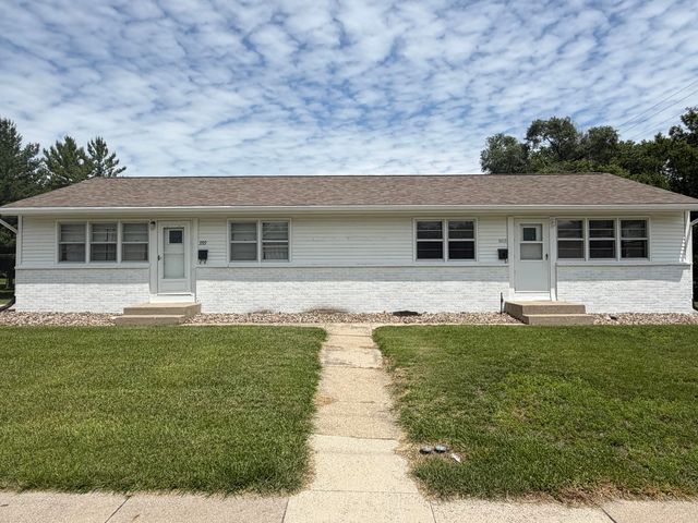 3517/3519 Tripp St, Ames, IA 50014