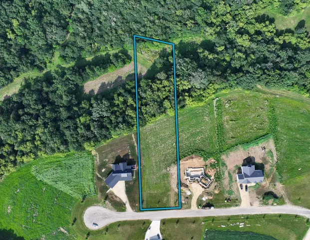 6 Murphy Rd, Mineral Point, WI 53565