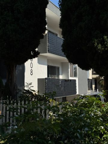 808 N  Hayworth Ave #3, Los Angeles, CA 90046