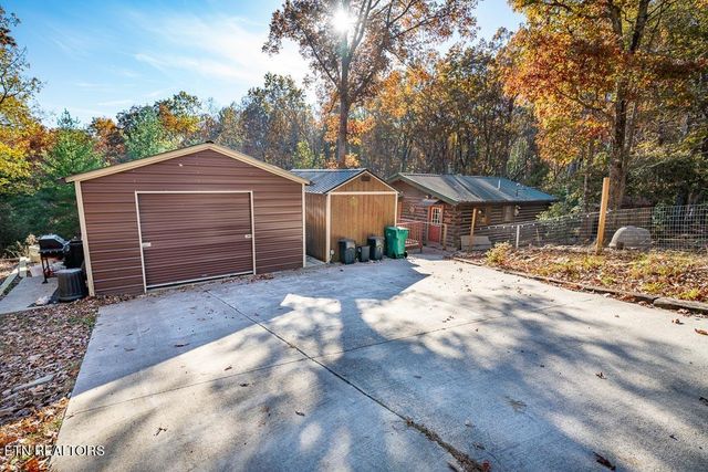 500 Old Furnace Rd, Tellico Plains, TN 37385