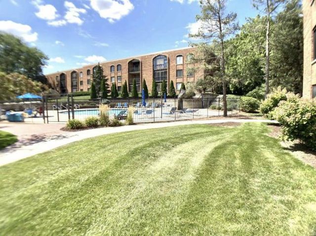 6302 Mineral Point Road UNIT 106, Madison, WI 53705