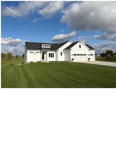 4616 Harkemas Creek Dr, Holland, MI 49424