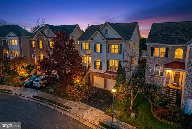 7204 Lyndam Hill Cir, Lorton, VA 22079