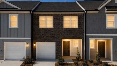 2067 Emerson Dr, Auburn, GA 30011