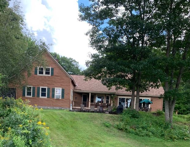 152A Parkview Rd, Springfield, VT 05156