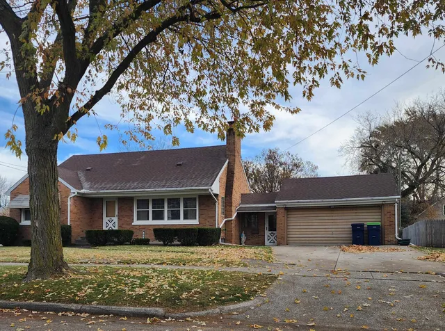 1615 S  Jackson St, Bay City, MI 48708