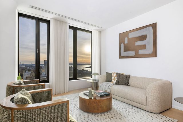 30 Front St #28C, Brooklyn, NY 11201