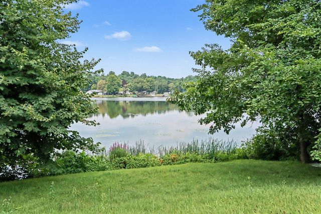 23 Springhaven Dr, Centreville, MI 49032