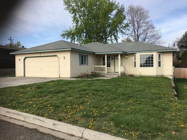 702 N  46th Ave, Yakima, WA 98908