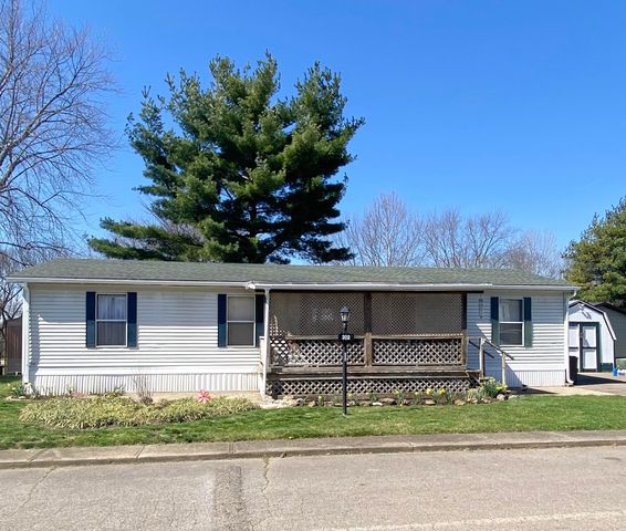 303 Ridgeview Dr, Circleville, OH 43113