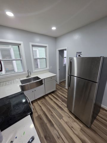 20 Benson St #1, Albany, NY 12206