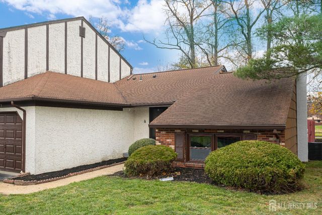 23 Cheltenham Pl, Sayreville, NJ 08872