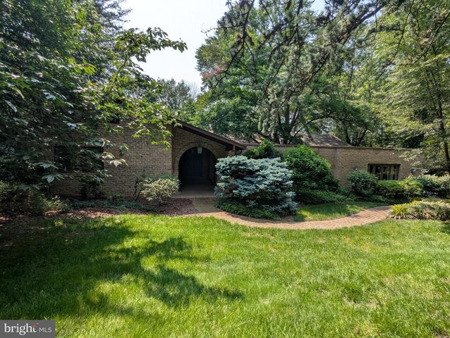 10 Stanyon Rd, York, PA 17407