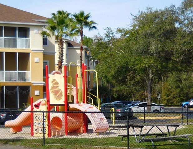 6000 Compton Estates Way #4, Tampa, FL 33647