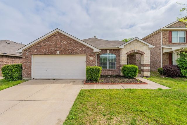 1013 Bend Ct, Forney, TX 75126