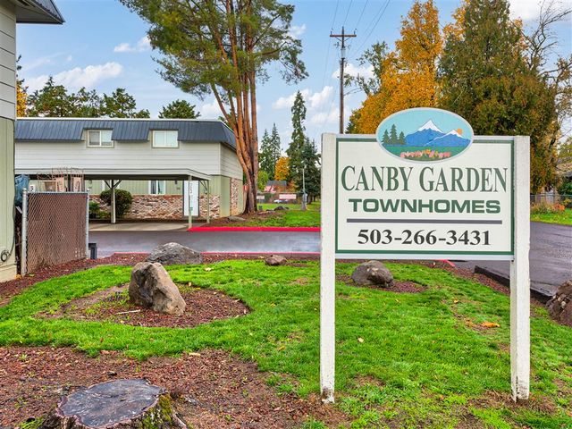 645 N  Pine St   #4477658, Canby, OR 97013