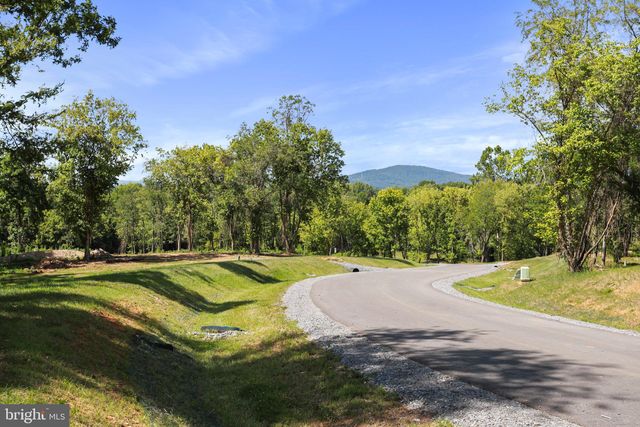 Bella Vista Subdivision Section #2-lot 22, Falling Waters, WV 25419