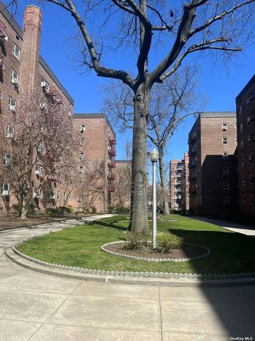 44-69 Kissena Boulevard UNIT 5M, Flushing, NY 11355