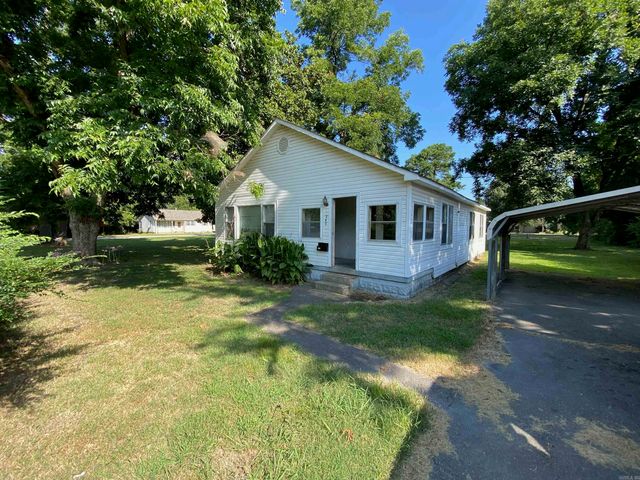 242 E  Davis St, Piggott, AR 72454