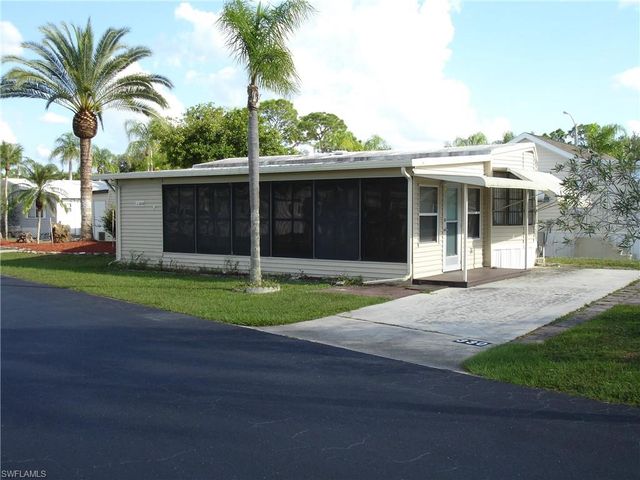330 Fountain View Blvd, North Fort Myers, FL 33903