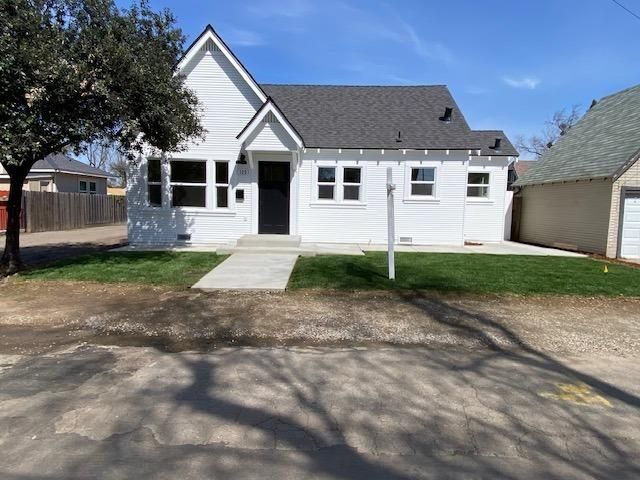123 Walden St, Modesto, CA 95354