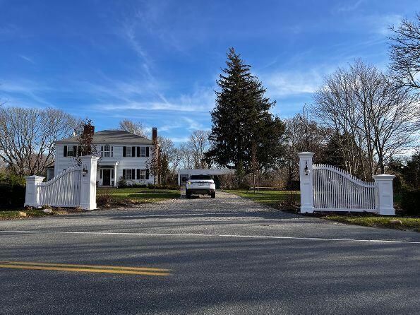 2400 Meetinghouse Way, West Barnstable, MA 02668
