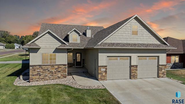 4900 E  Cattail Dr, Sioux Falls, SD 57110