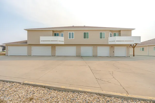 706 E  Lasalle Dr #5, Bismarck, ND 58503