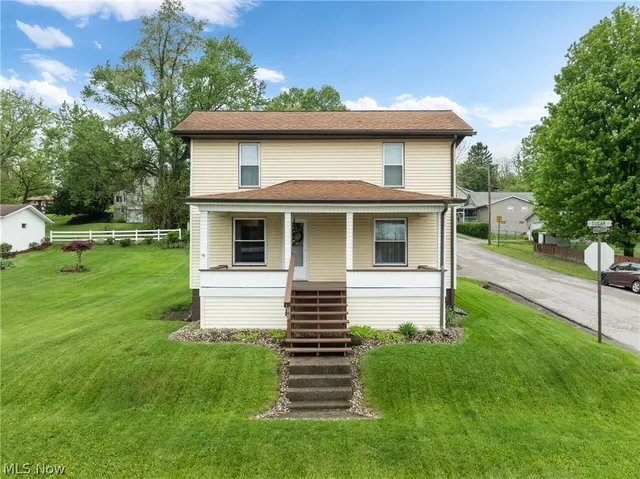 160 S  Sugar St, Saint Clairsville, OH 43950