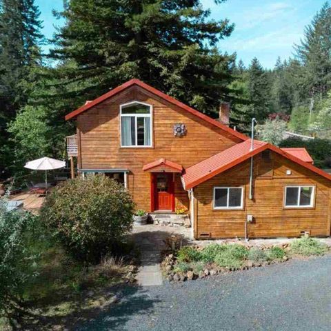 40290 S  McCully Mountain Rd, Lyons, OR 97358