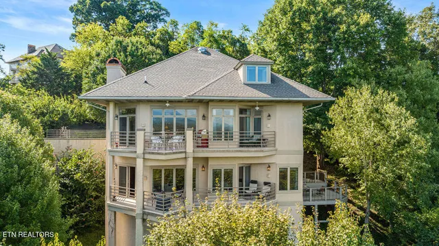234 Timberlodge Ln, Sevierville, TN 37862