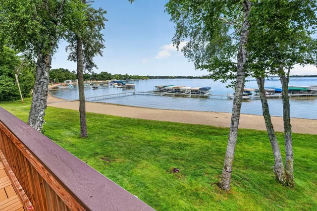 9212 Edgewater Cir  S #208, Pequot Lakes, MN 56472