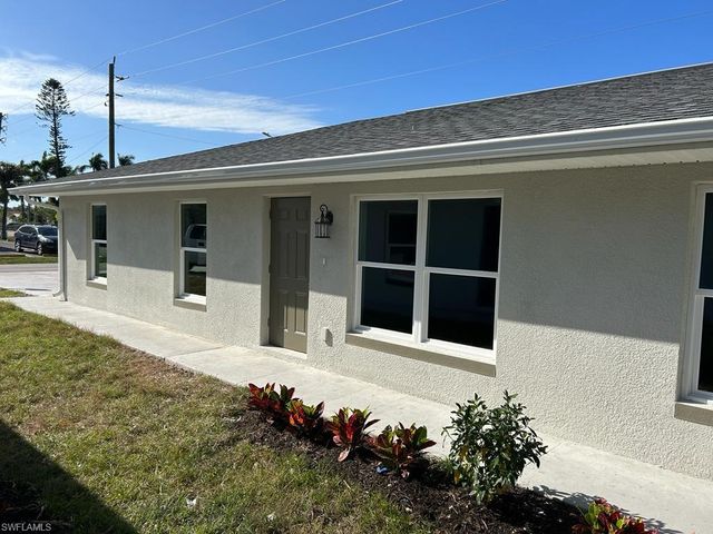 2399-2401 Maple Ave, Fort Myers, FL 33901