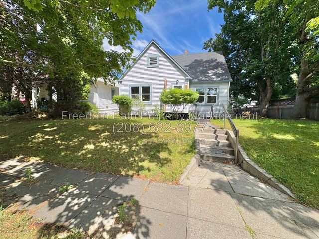 912 N  C St, Coeur D Alene, ID 83814