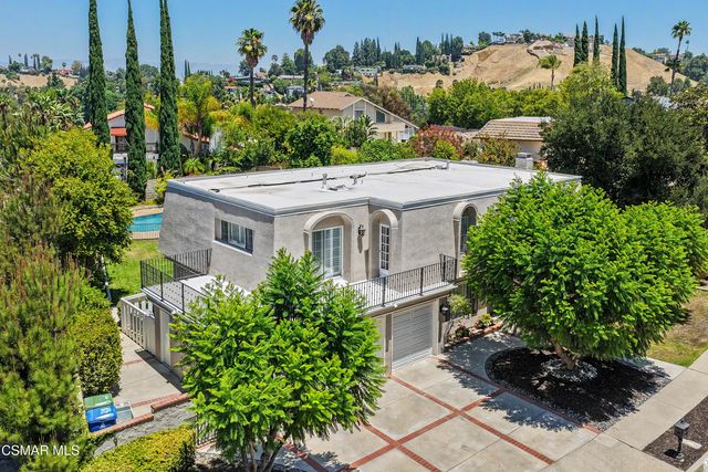 22777 Brenford St, Woodland Hills, CA 91364