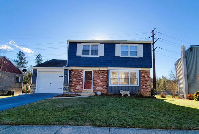 1630 Princess Anne Dr, Lancaster, PA 17601