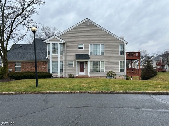 142 Buttercup Ct, White House Station, NJ 08889