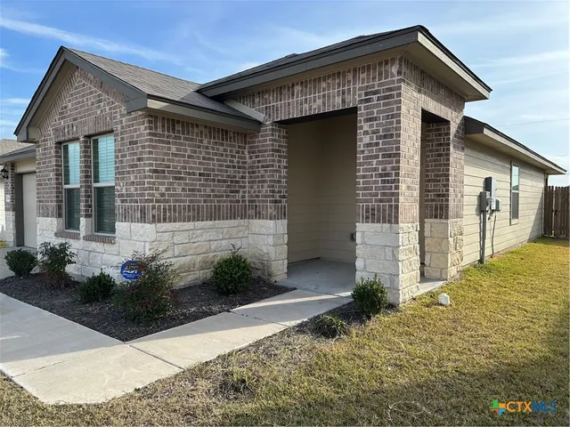 5802 Harriet Tubman Ave, Killeen, TX 76543
