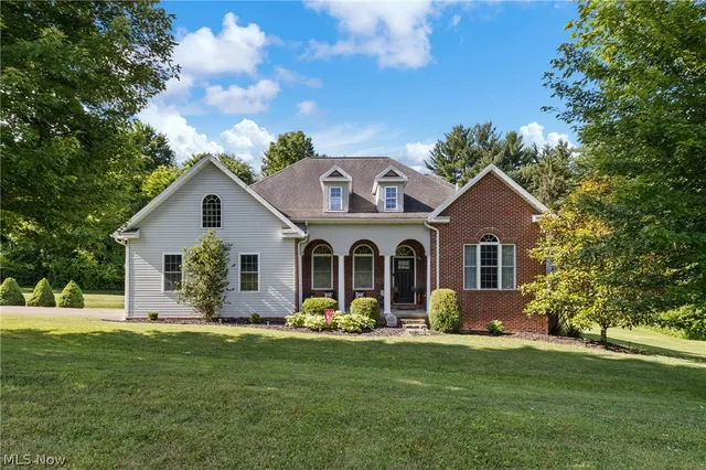 44260 Denise Ln, Saint clairsville, OH 43950