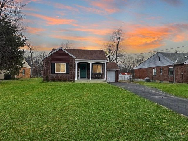 200 W  Sharon Rd, Cincinnati, OH 45246