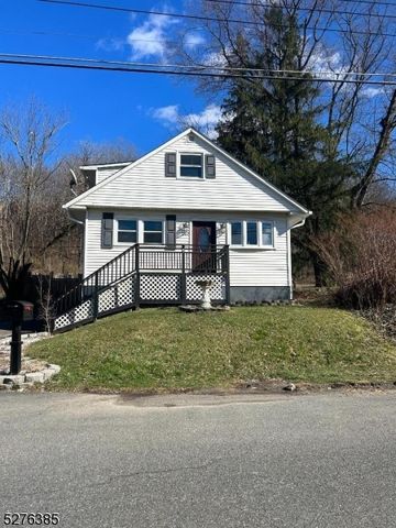 462 Rutherford Ave, Franklin, NJ 07416