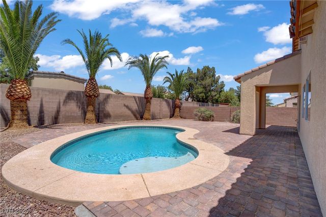 1208 Silver Bark Ave, North Las Vegas, NV 89081